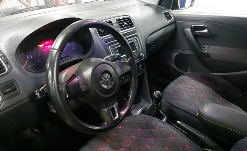 Volkswagen Polo 2014 года за 3 500 000 тг. в Астана фото 5