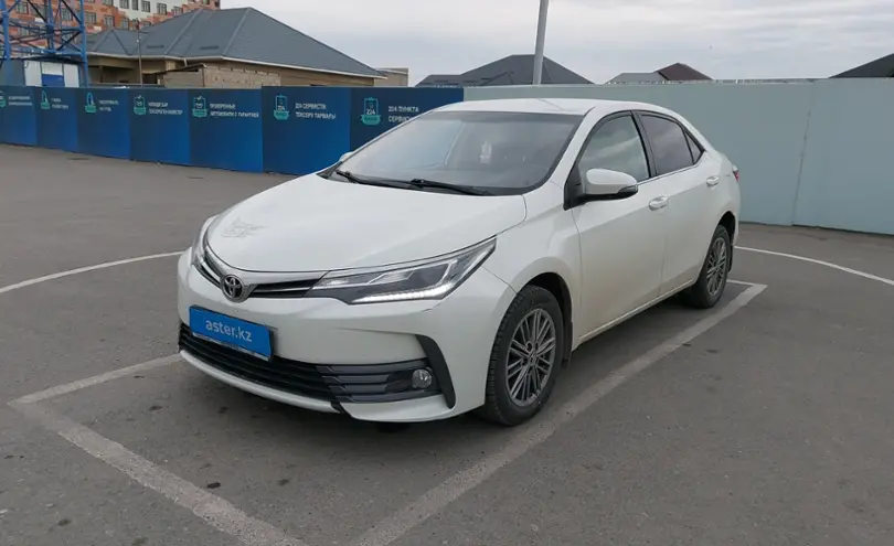 Toyota Corolla 2018 года за 8 900 000 тг. в Шымкент