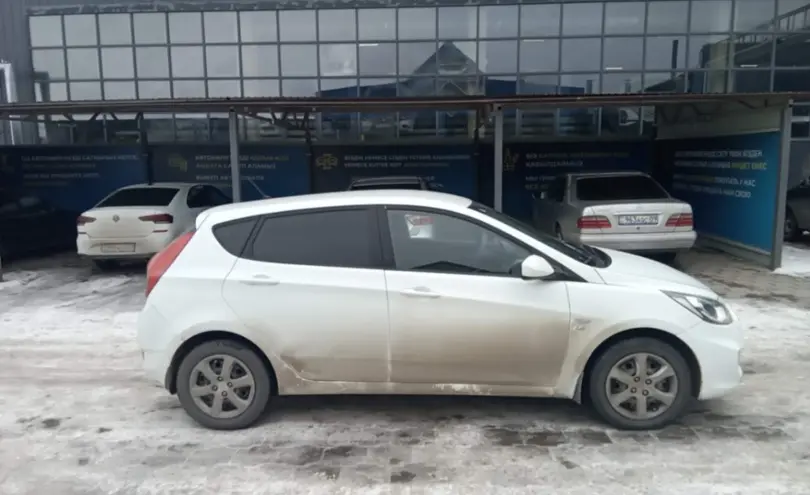 Hyundai Accent 2013 года за 4 900 000 тг. в Караганда фото 4