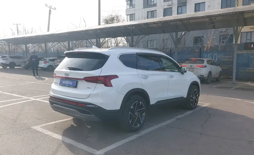 Hyundai Santa Fe 2022 года за 18 000 000 тг. в Алматы фото 3