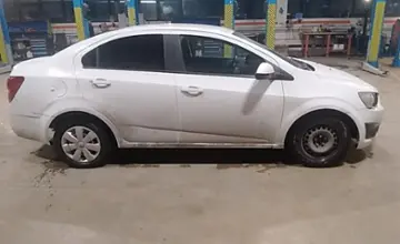 Chevrolet Aveo 2014 года за 2 800 000 тг. в Караганда фото 4