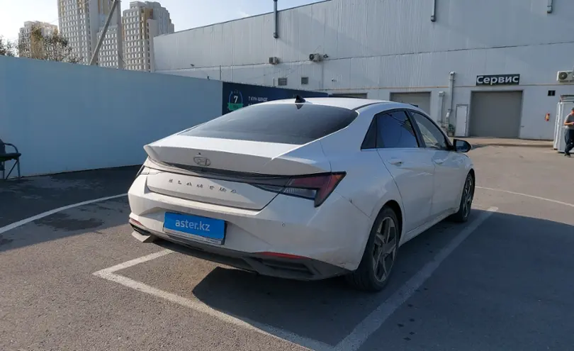 Hyundai Elantra 2022 года за 12 000 000 тг. в Шымкент фото 3