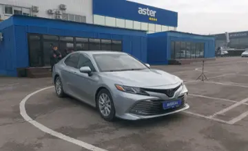 Toyota Camry 2020 года за 14 000 000 тг. в Алматы фото 2