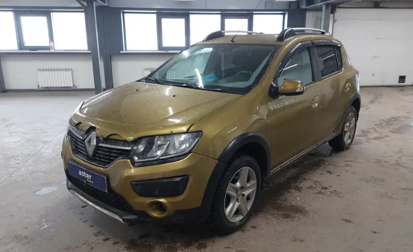 Renault Sandero 2015 года за 3 400 000 тг. в Астана