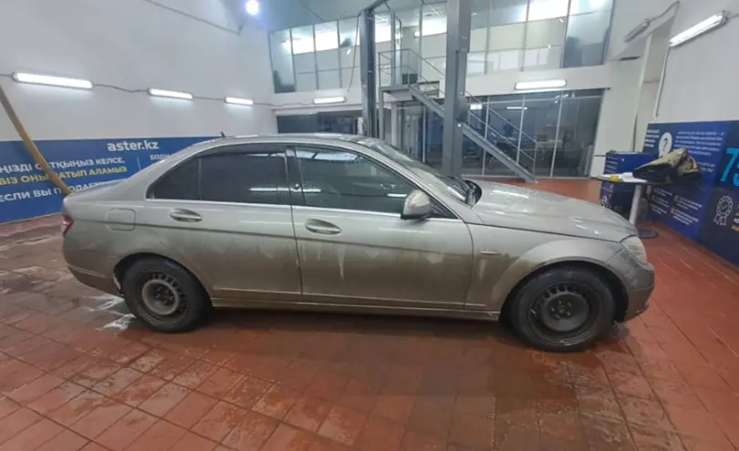 Mercedes-Benz C-Класс 2007 года за 4 500 000 тг. в Астана фото 4