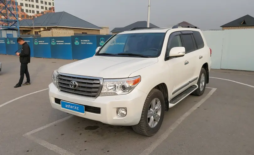 Toyota Land Cruiser 2015 года за 25 000 000 тг. в Шымкент