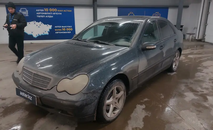 Mercedes-Benz C-Класс 2002 года за 3 000 000 тг. в Астана