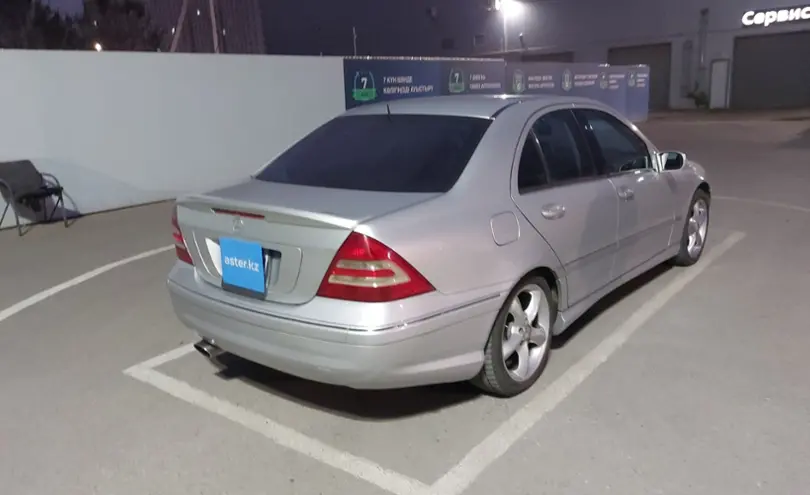 Mercedes-Benz C-Класс 2004 года за 5 000 000 тг. в Шымкент фото 3
