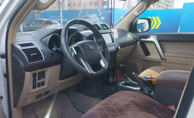 Toyota Land Cruiser Prado 2013 года за 16 000 000 тг. в Алматы фото 5
