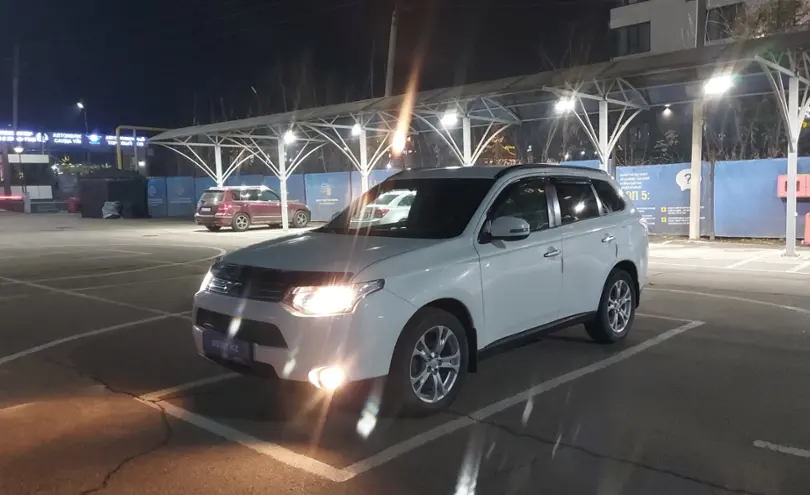 Mitsubishi Outlander 2012 года за 7 000 000 тг. в Алматы