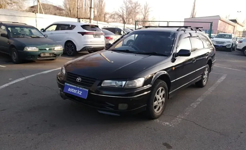 Toyota Camry 1998 года за 3 000 000 тг. в Алматы