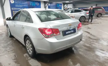 Chevrolet Cruze 2011 года за 4 000 000 тг. в Астана фото 4