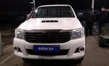 Toyota Hilux 2015 года за 10 000 000 тг. в Алматы фото 2