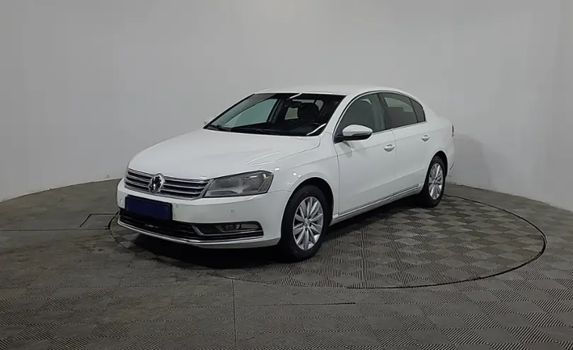 Volkswagen Passat 2014 года за 6 420 000 тг. в Алматы