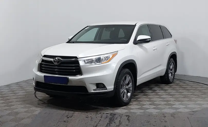 Toyota Highlander 2013 года за 13 390 000 тг. в Астана