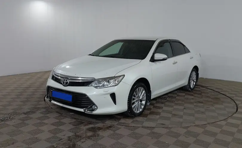 Toyota Camry 2015 года за 12 190 000 тг. в Шымкент