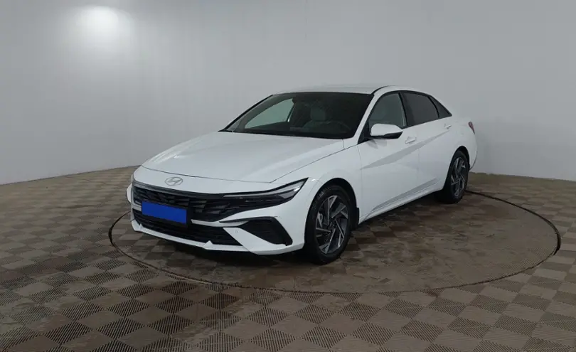 Hyundai Elantra 2023 года за 9 850 000 тг. в Шымкент