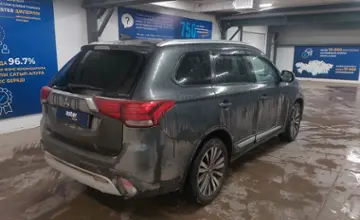 Mitsubishi Outlander 2021 года за 11 500 000 тг. в Астана фото 3