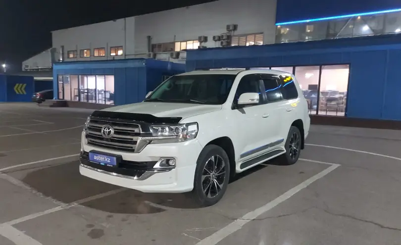 Toyota Land Cruiser 2020 года за 33 000 000 тг. в Алматы