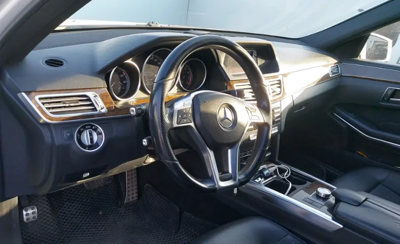 Mercedes-Benz E-Класс 2013 года за 12 800 000 тг. в Шымкент фото 5
