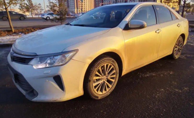 Toyota Camry 2017 года за 10 000 000 тг. в Астана