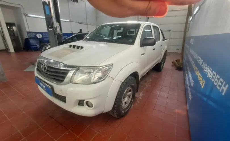 Toyota Hilux 2015 года за 6 500 000 тг. в Астана