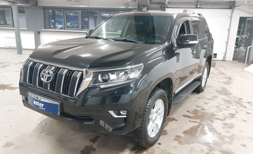 Toyota Land Cruiser Prado 2017 года за 23 000 000 тг. в Астана