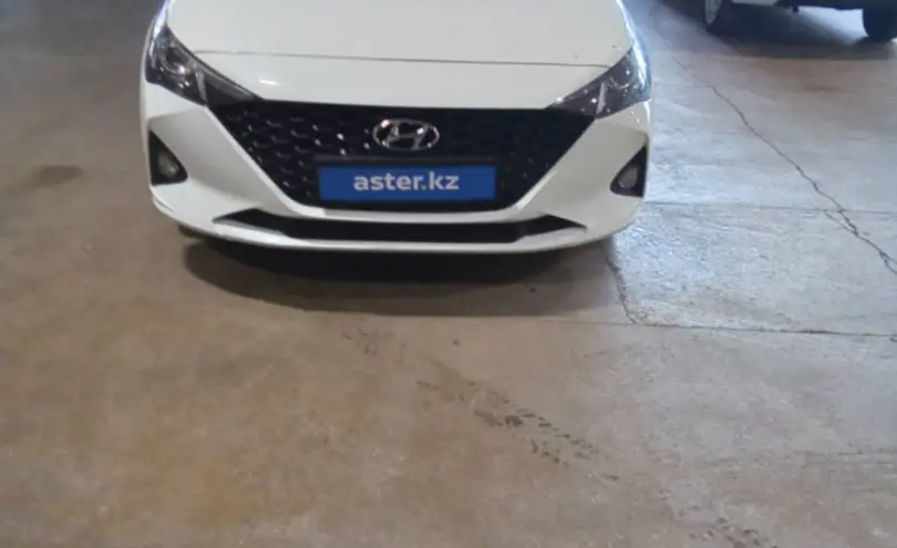 Hyundai Accent 2020 года за 7 000 000 тг. в Караганда фото 2