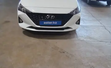 Hyundai Accent 2020 года за 7 000 000 тг. в Караганда фото 2