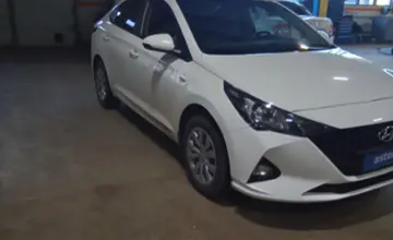 Hyundai Accent 2020 года за 7 000 000 тг. в Караганда фото 3