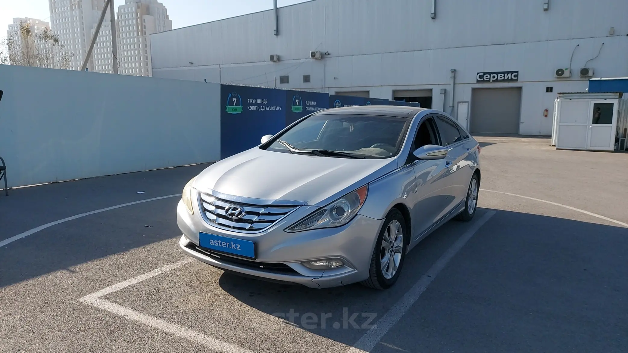 Hyundai Sonata 2011