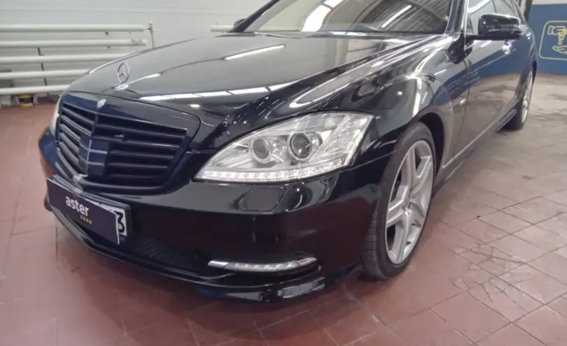 Mercedes-Benz S-Класс 2010 года за 12 000 000 тг. в Астана