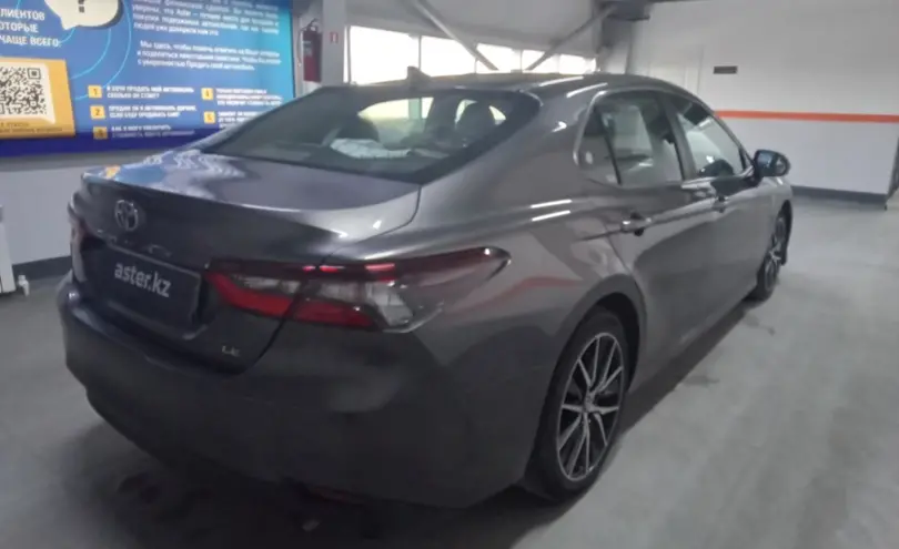 Toyota Camry 2021 года за 12 000 000 тг. в Уральск фото 5