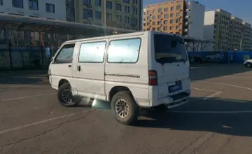 Mitsubishi Delica 1994 года за 1 600 000 тг. в Алматы фото 3