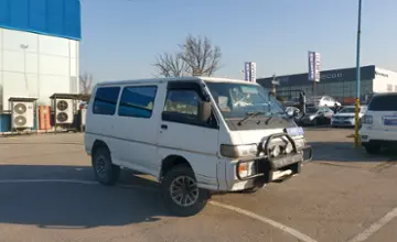 Mitsubishi Delica 1994 года за 1 600 000 тг. в Алматы фото 2