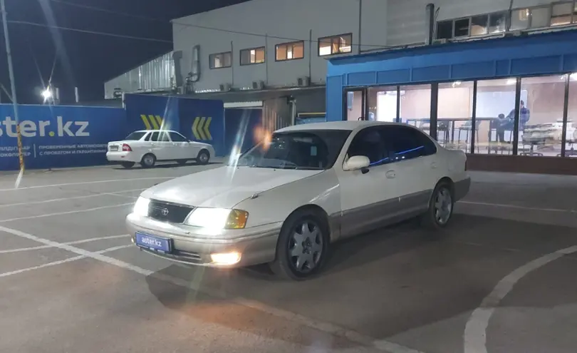 Toyota Avalon 1997 года за 2 500 000 тг. в Алматы