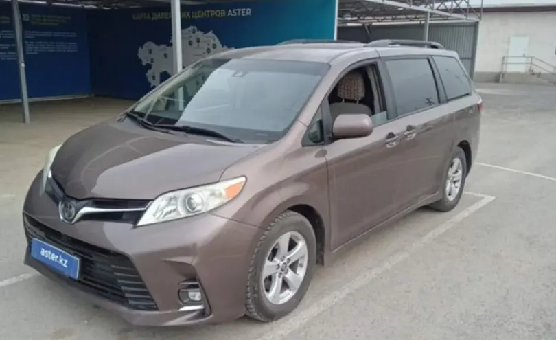 Toyota Sienna 2018 года за 16 500 000 тг. в Кызылорда