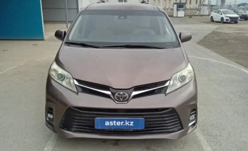 Toyota Sienna 2018 года за 16 500 000 тг. в Кызылорда фото 2