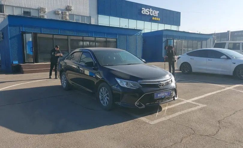 Toyota Camry 2017 года за 12 000 000 тг. в Алматы фото 2
