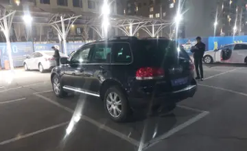 Volkswagen Touareg 2006 года за 3 000 000 тг. в Алматы фото 4