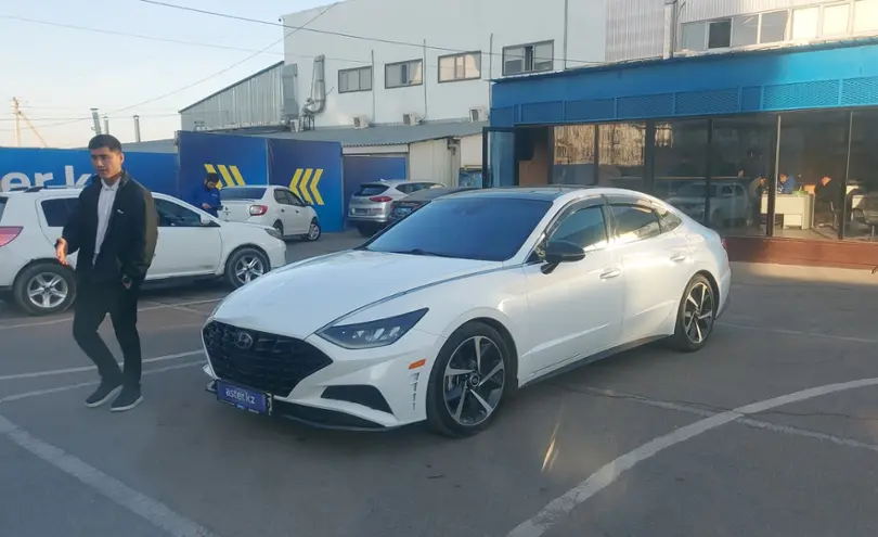 Hyundai Sonata 2021 года за 11 000 000 тг. в Алматы