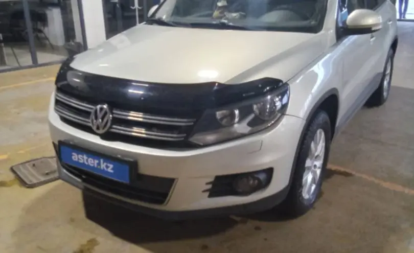 Volkswagen Tiguan 2014 года за 6 800 000 тг. в Караганда