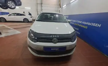 Volkswagen Polo 2015 года за 4 700 000 тг. в Астана фото 2
