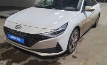 Hyundai Elantra 2022 года за 10 300 000 тг. в Караганда фото 1