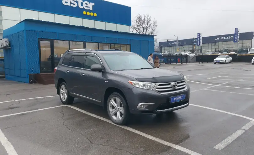Toyota Highlander 2011 года за 11 000 000 тг. в Алматы фото 2