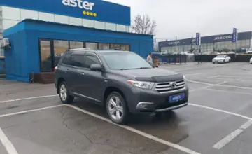 Toyota Highlander 2011 года за 11 000 000 тг. в Алматы фото 2