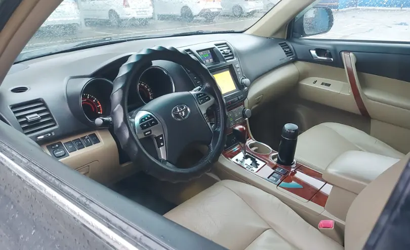 Toyota Highlander 2011 года за 11 000 000 тг. в Алматы фото 5