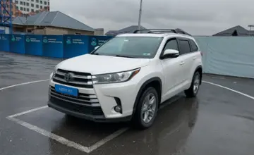 Toyota Highlander 2016 года за 18 000 000 тг. в Шымкент фото 1