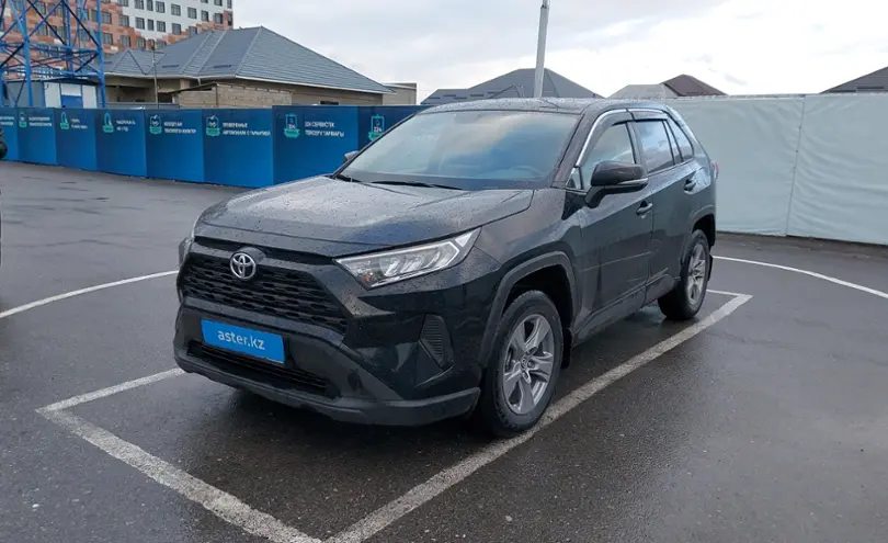 Toyota RAV4 2023 года за 18 000 000 тг. в Шымкент