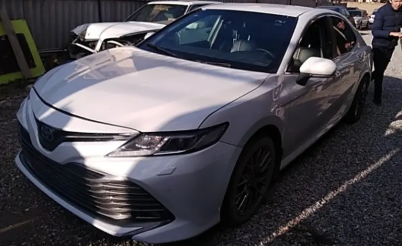 Toyota Camry 2019 года за 15 000 000 тг. в Шымкент